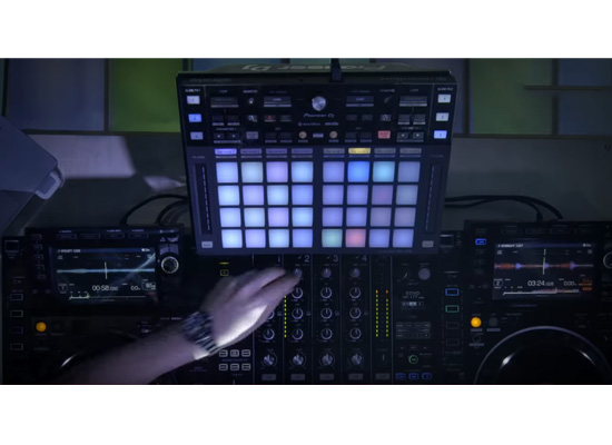 【予約購入】★元箱付！Pioneer パイオニア DDJ-XP2 DJコントローラー 美品！★ DJコントローラー