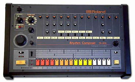 BEHRINGER（ベリンガー）ドラムマシンTR-808のクローン「RD-8」を発売 