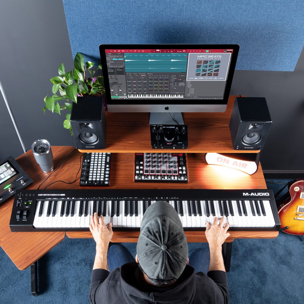 M-Audio：Keystationシリーズ、最新USB MIDIキーボードコントローラー 