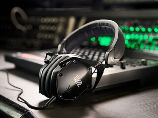 Rolandより楽曲制作用ヘッドホン「VMH-S100」が登場！ | DJ機材/PCDJ